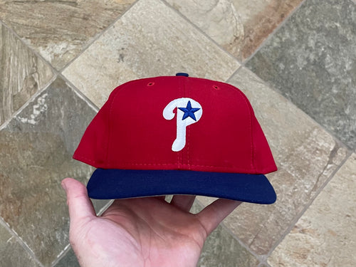 Vintage Philadelphia Phillies New Era Fitted Pro Baseball Hat, Size 7 5/8