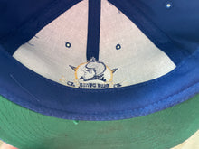 Load image into Gallery viewer, Vintage Duke Blue Devils Starter Snapback College Hat
