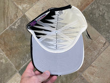 Load image into Gallery viewer, Vintage Oakland Raiders Starter Shockwave Strapback Football Hat