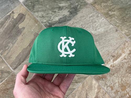 Vintage Kansas City Athletics Roman Pro Fitted Baseball Hat, Size 7