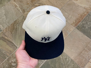 Vintage New York Yankees New Era Fitted Pro Baseball Hat, Size 6 3/4