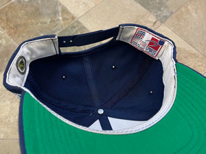 Vintage New York Islanders Sports Specialties Plain Logo Snapback Hat –  Twisted Thrift