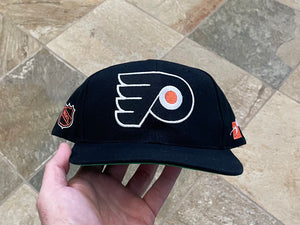 Vintage Philadelphia Flyers Sports Specialties Plain Logo Snapback Hockey Hat