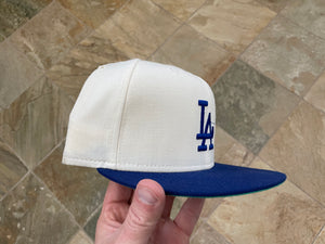 Vintage Los Angeles Dodgers New Era Fitted Pro Baseball Hat, Size 7