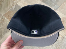 Load image into Gallery viewer, Vintage Tampa Bay Devil Rays Pro Fitted Baseball Hat, Size 7