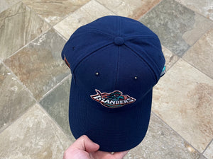 Vintage New York Islanders Sports Specialties Plain Logo Snapback Hockey Hat