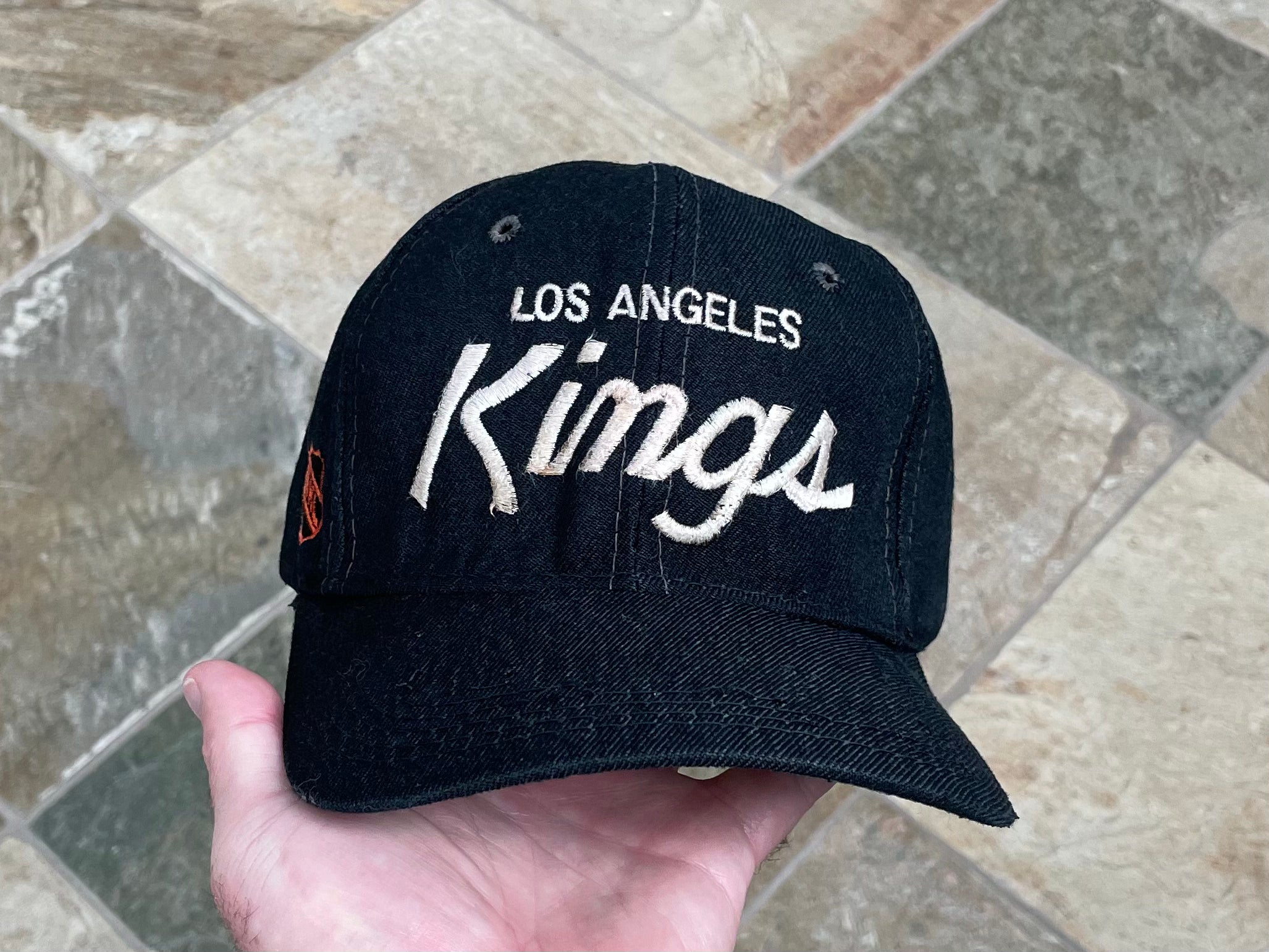 Vintage Los Angeles Kings Sports Specialties Plain Logo Snapback Hocke –  Stuck In The 90s Sports