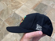 Load image into Gallery viewer, Vintage Chicago Blackhawks New Era Snapback Hockey Hat