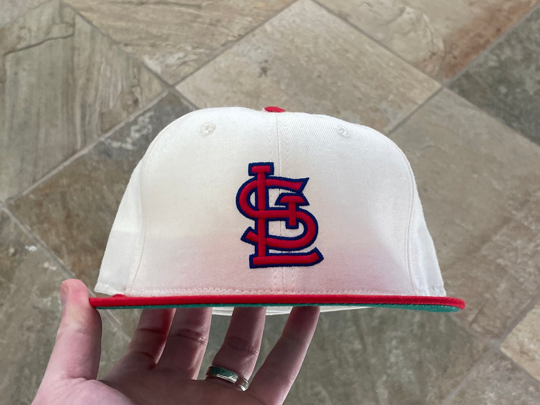 Vintage St. Louis Cardinals New Era Pro Fitted Baseball Hat, Size 6 3/4