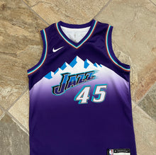 Load image into Gallery viewer, Utah Jazz Donovan Mitchell Nike Basketball Jersey, Size Youth Medium, 10-12