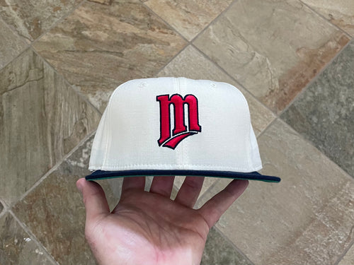 Vintage Minnesota Twins New Era Fitted Pro Baseball Hat, Size 6 7/8