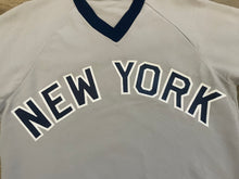 Load image into Gallery viewer, Vintage New York Yankees Sand Knit Baseball Jersey, Size Medium