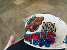 Load image into Gallery viewer, Vintage Seattle SuperSonics Logo Athletic Snapback Basketball Hat
