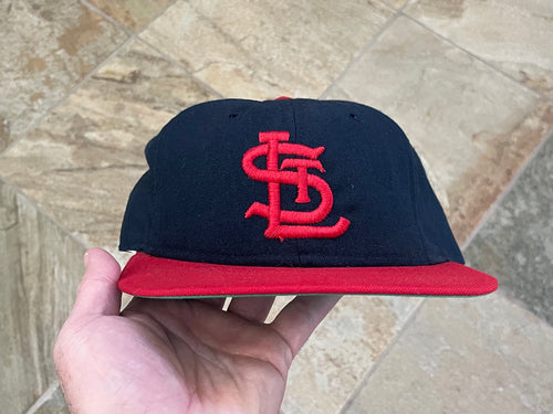 Vintage St. Louis Cardinals Roman Pro Fitted Baseball Hat, Size 7