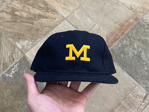 Vintage Michigan Wolverines Sports Specialties Snapback College Hat