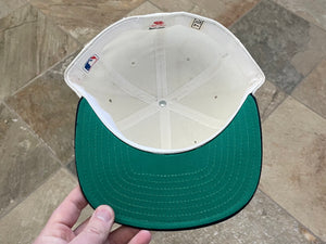 Vintage New York Yankees New Era Pro Fitted Baseball Hat, Size 7