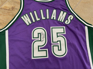 Vintage Milwaukee Bucks Mo Williams Reebok Game Worn Basketball Jersey